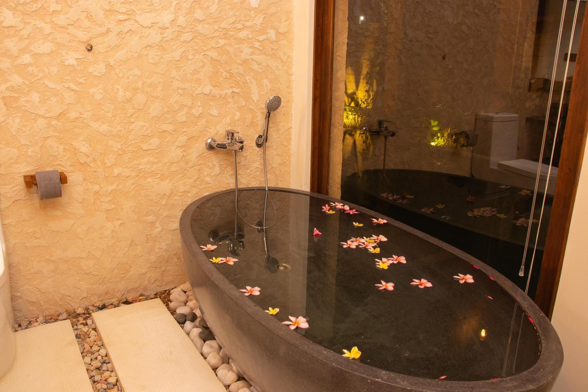 Spicepeek Boutique Hotel Cmb Airport Katunayaka Esterno foto